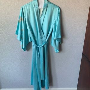 Gorgeous Natori Cruz robe